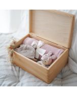 coffret cadeau en laine merino pour bébé fille